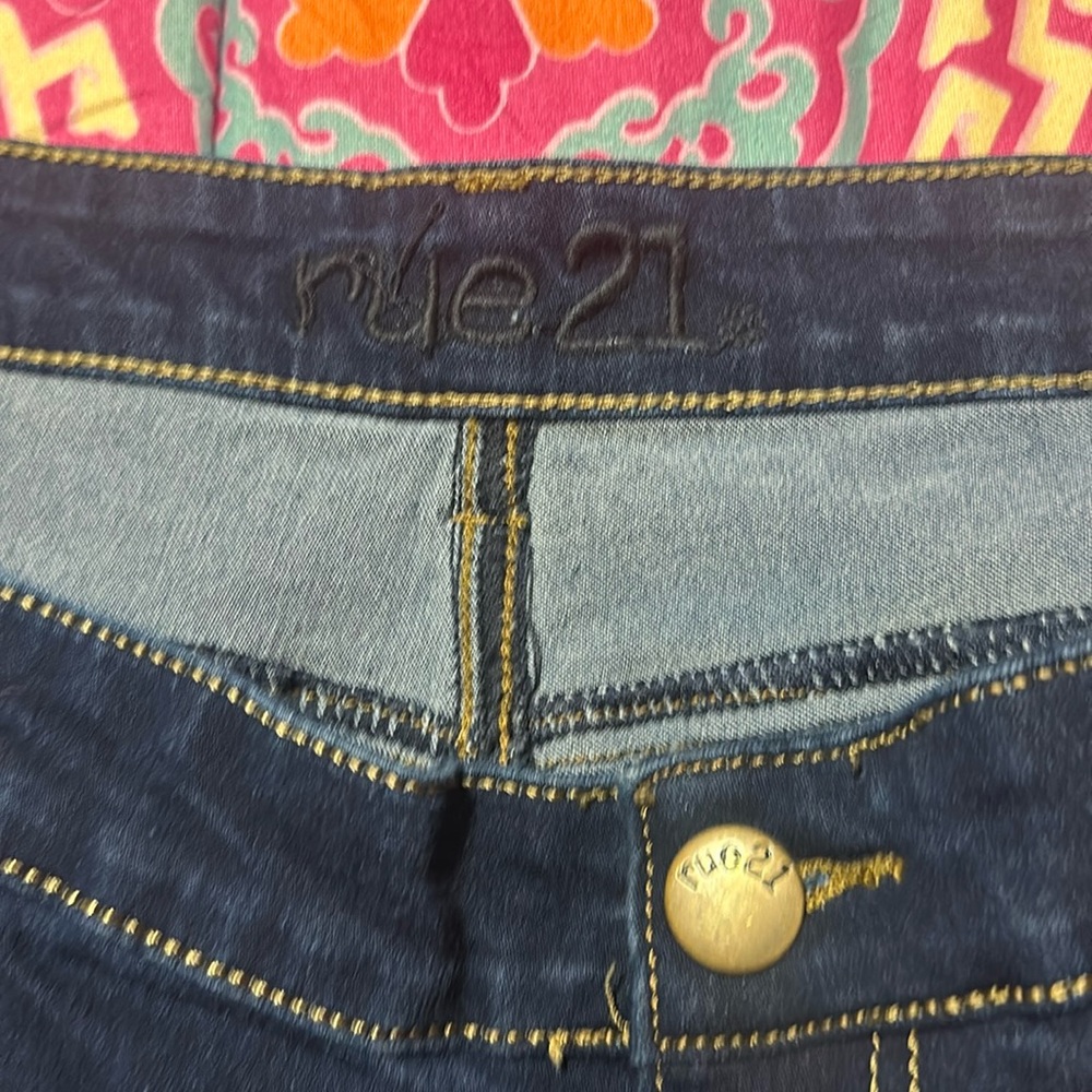 Women’s rue  21+ size skinny jeans